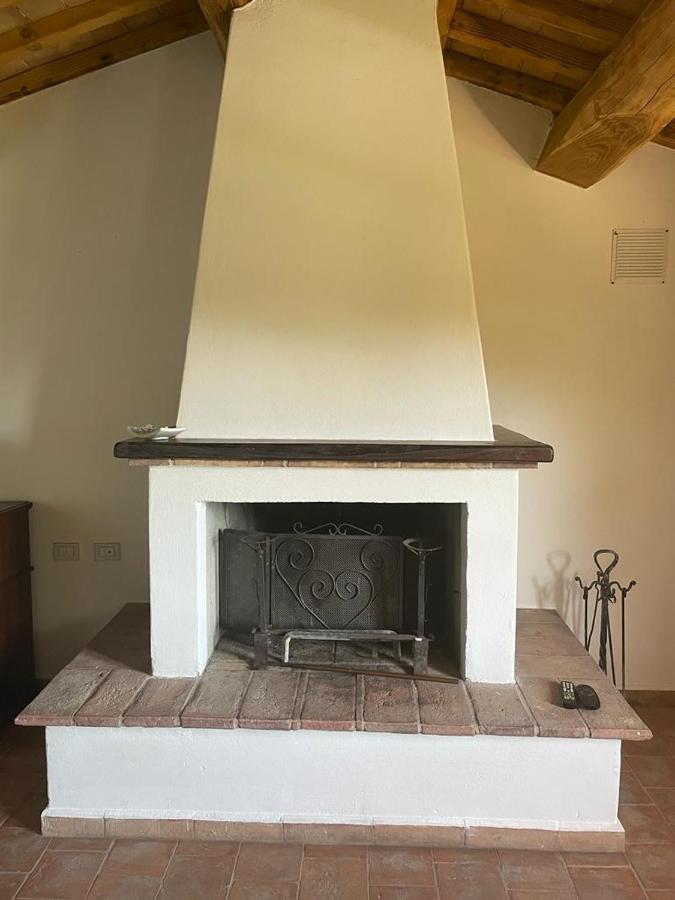 Casa Di Campagna In Collina Tatti 外观 照片